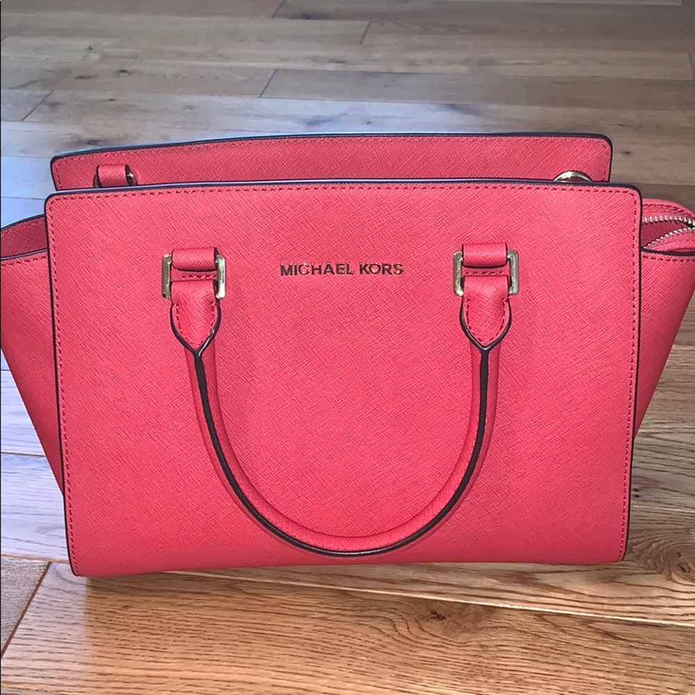 Michael Kors Selma Saffiano Medium Satchel